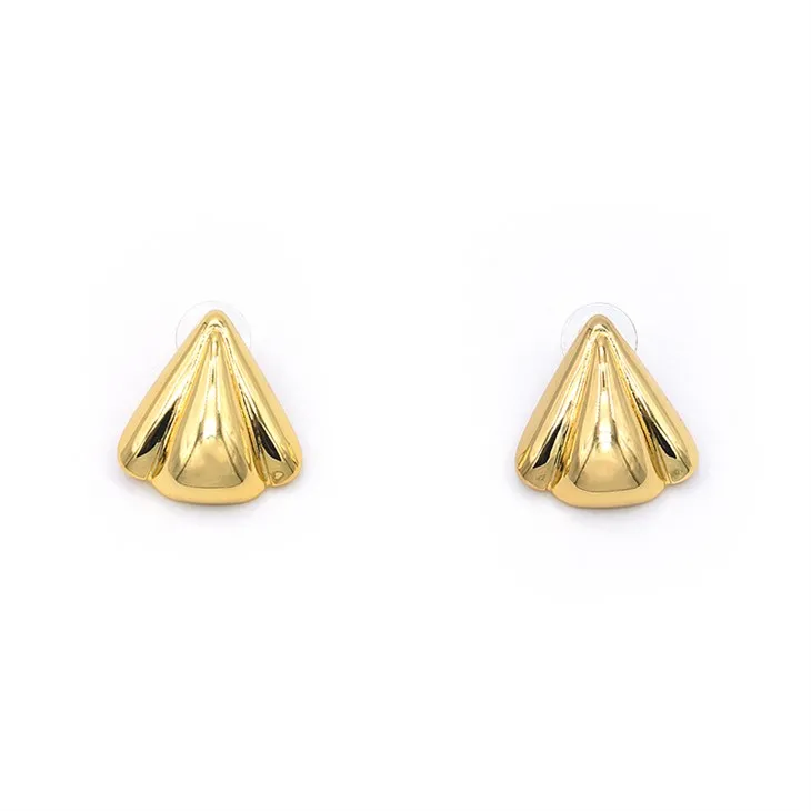 Gold Seashell Studs øredobber